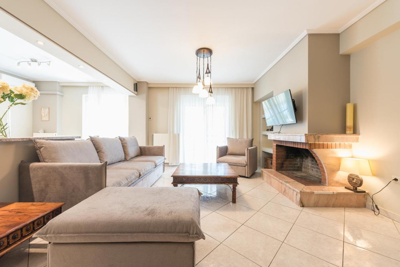 Luxury And Spacious Apt For 6 Guests Athens Exterior photo