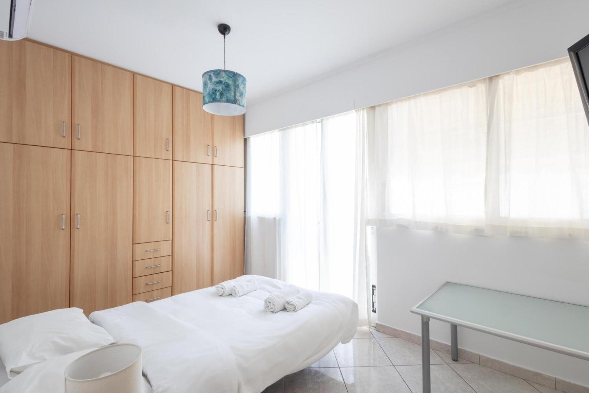 Luxury And Spacious Apt For 6 Guests Athens Exterior photo