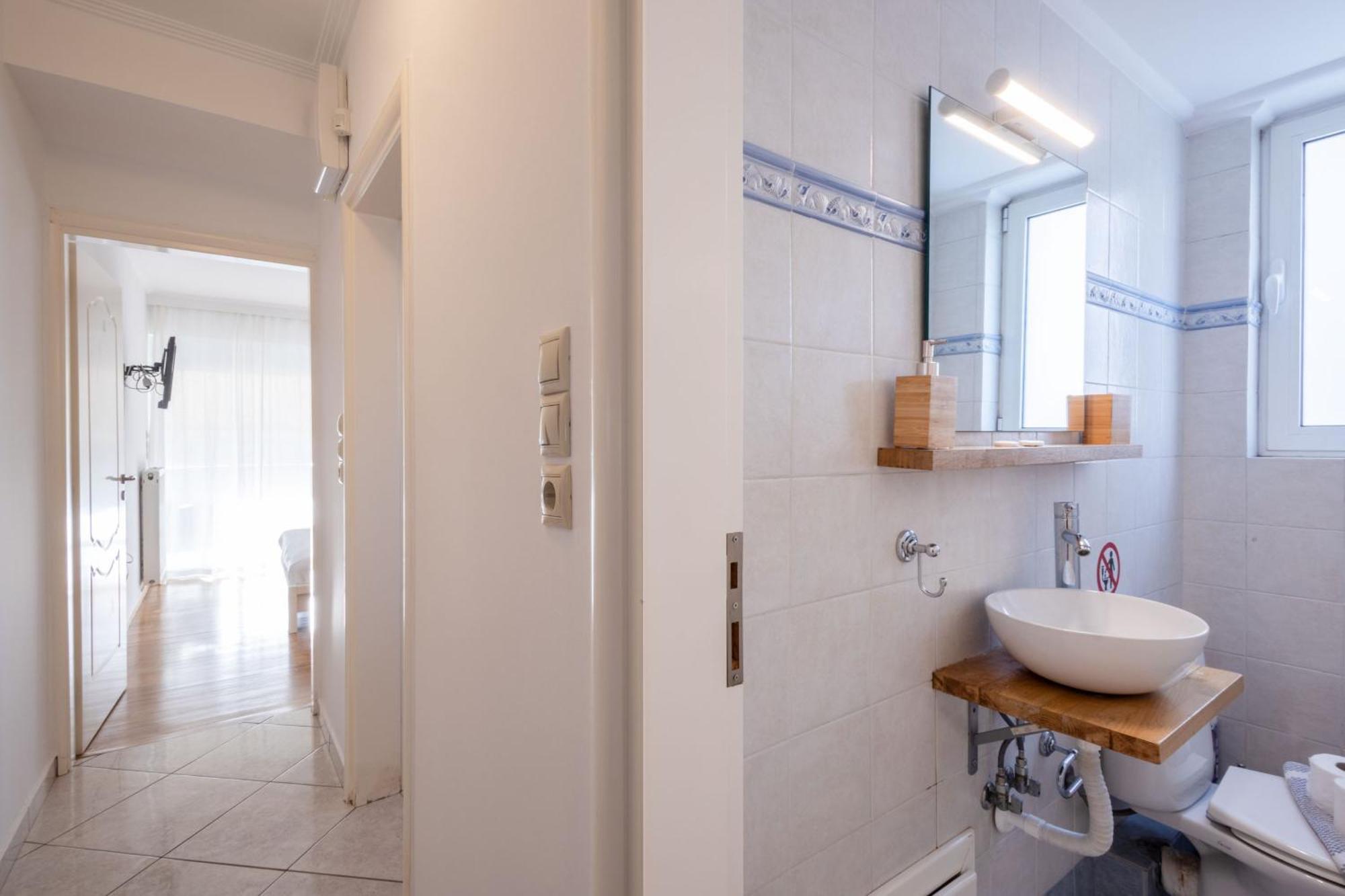 Luxury And Spacious Apt For 6 Guests Athens Exterior photo