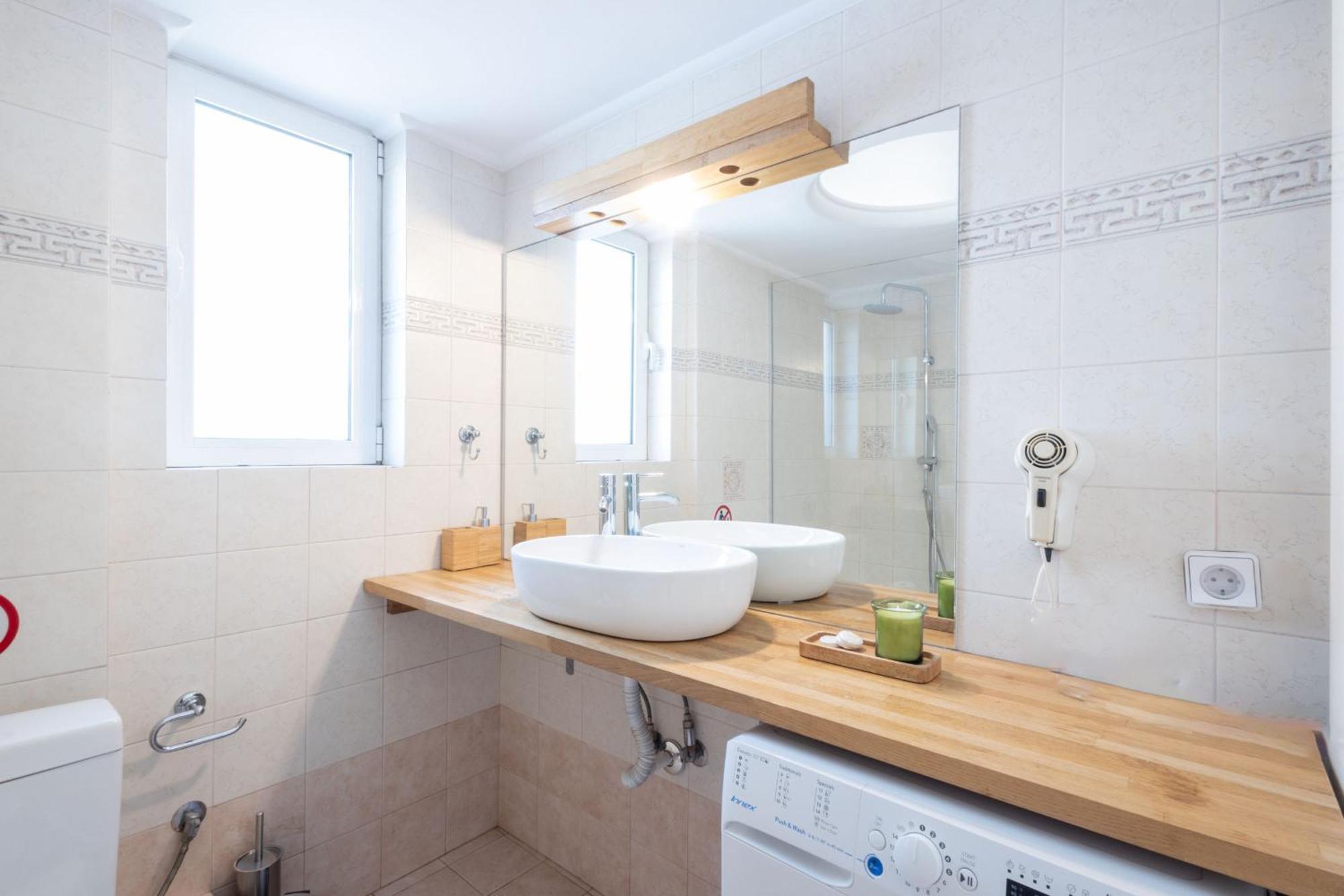 Luxury And Spacious Apt For 6 Guests Athens Exterior photo