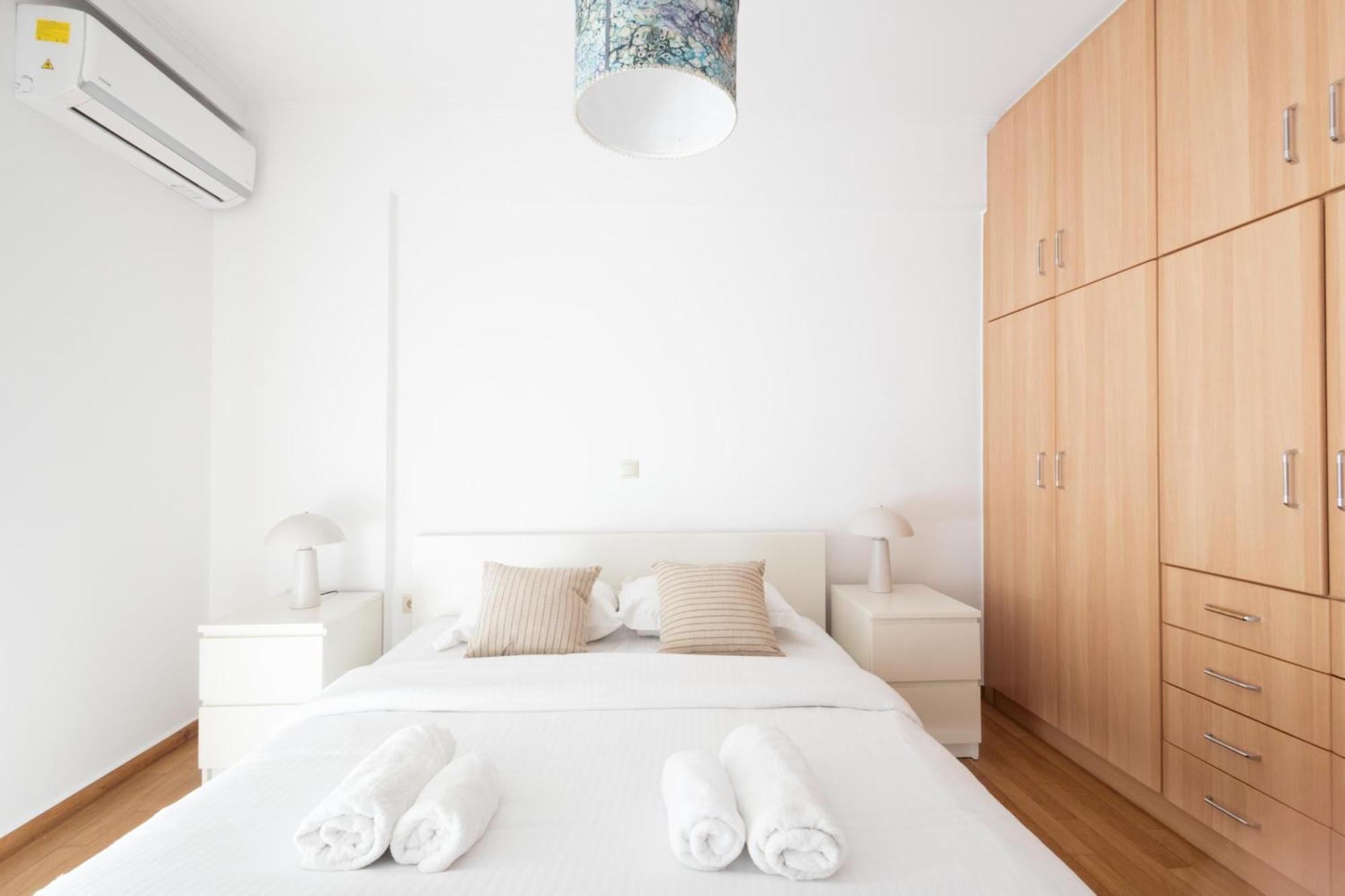 Luxury And Spacious Apt For 6 Guests Athens Exterior photo